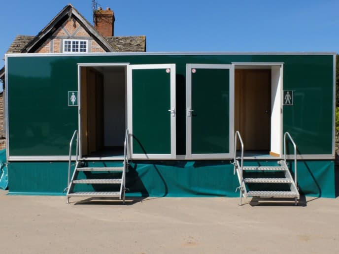 Luxury restroom trailer