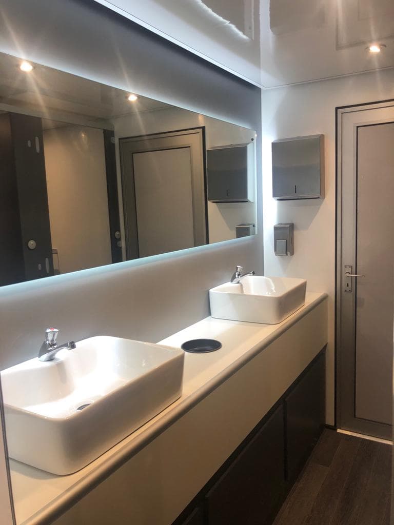 Rollaloo Ltd luxury restroom trailer