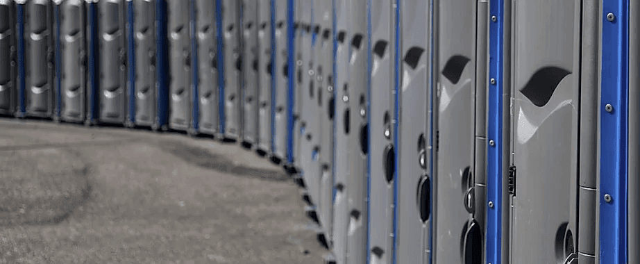 Luxury restroom trailer