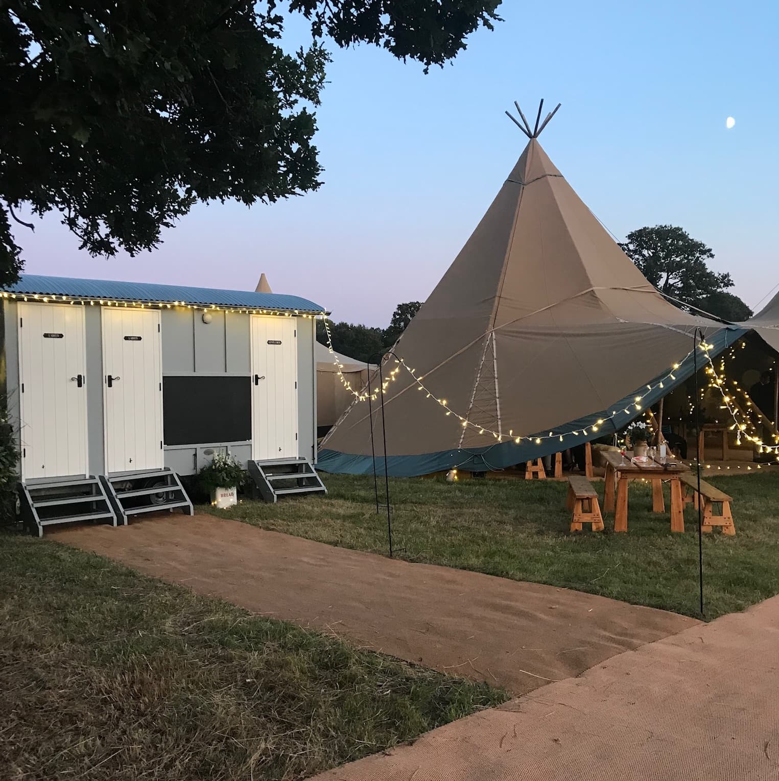 Luxury restroom trailer