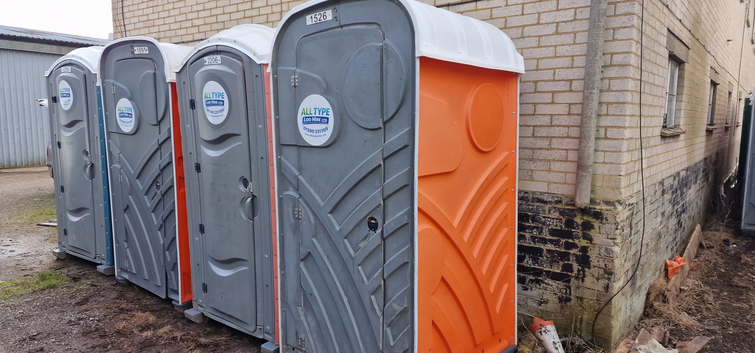 //img1.wsimg.com/isteam/ip/6393a107-c671-409a-b324-6f9b77a2feeb/loo%20photo8.jpg/:/rs=w:1300,h:800