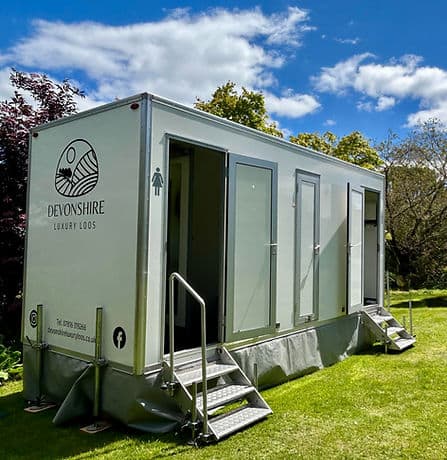 2+1 Luxury toilet trailer