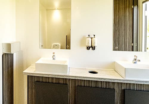 Bordaloo for Luxury Mobile Toilet Unit Hire